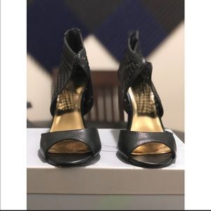Jessica Simpson Black Jersee Pumps